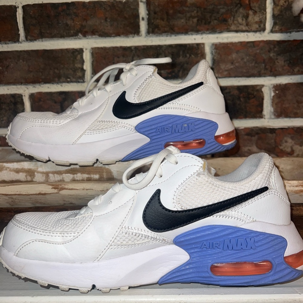 Nike pink and blue air max’s. Size 8 1/2 Women’s